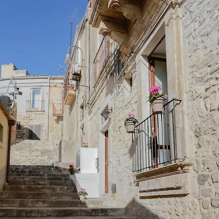 La Lanterna Apartment Modica Exterior photo