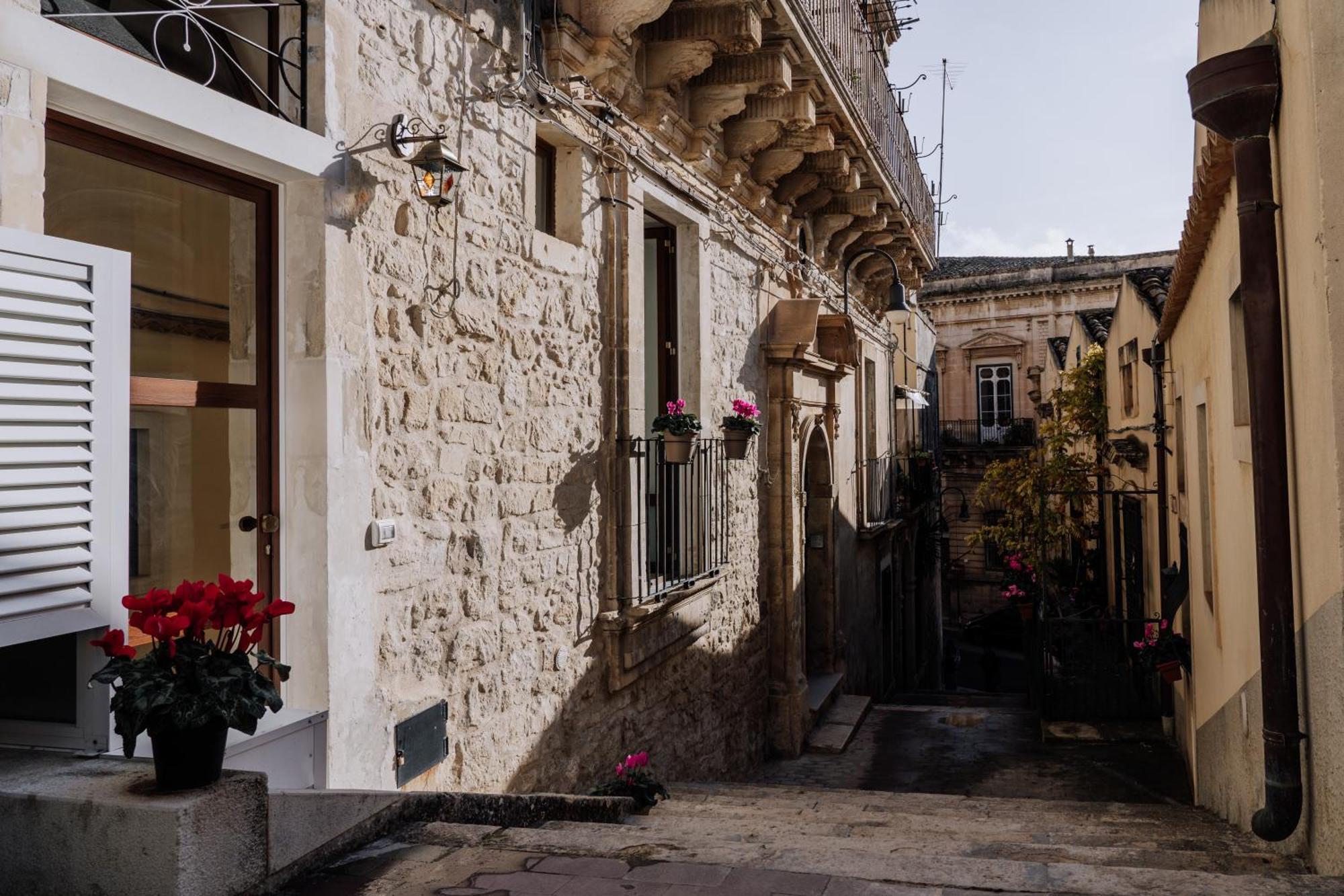 La Lanterna Modica